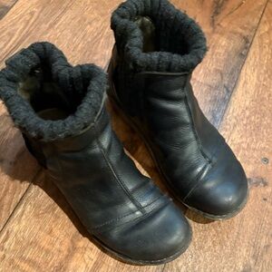 Black El Naturalista Lined Ankle Boots